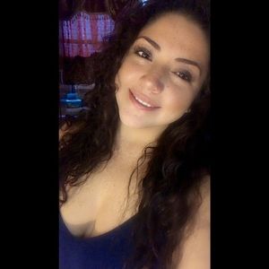 Meet your Posher, Senny